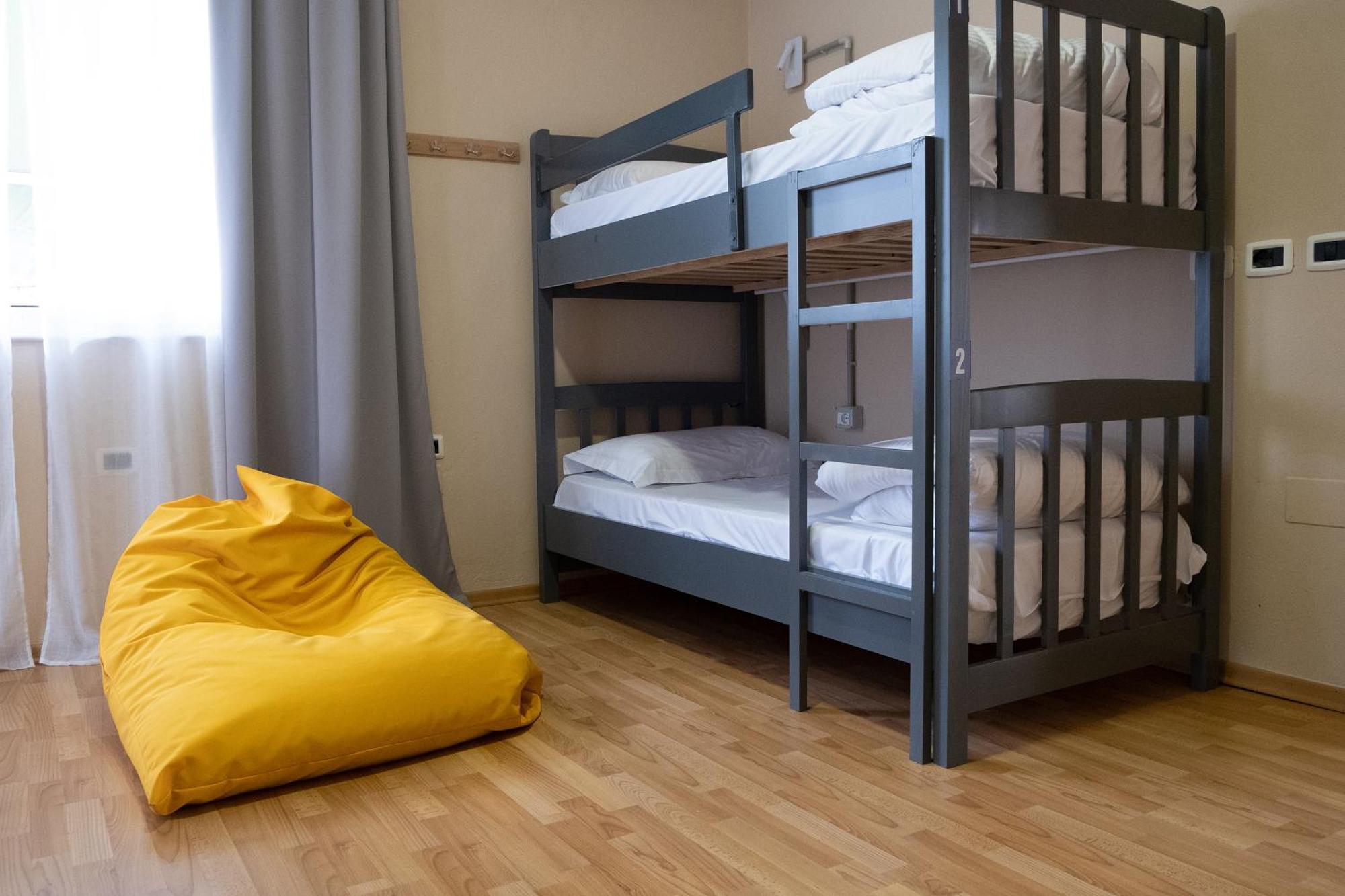 Mandarine Hostel Tirana Exterior photo
