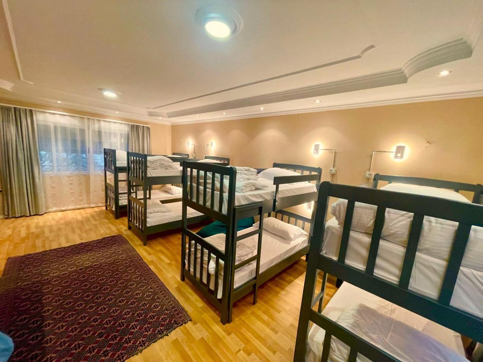 Mandarine Hostel Tirana Exterior photo
